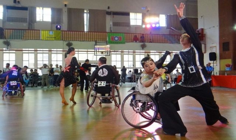 轮椅舞国手选拔 80组菁英北港竞技