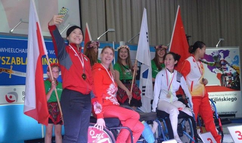 【輪劍世盃】余翠怡先聲奪人女子重劍奪金