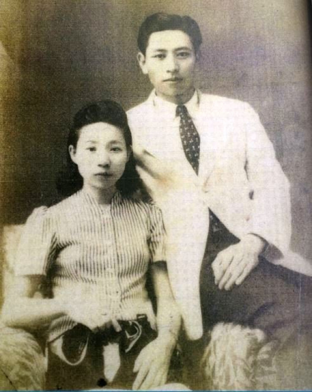 96歲阿嬤吳王玉年輕時與先生的合照