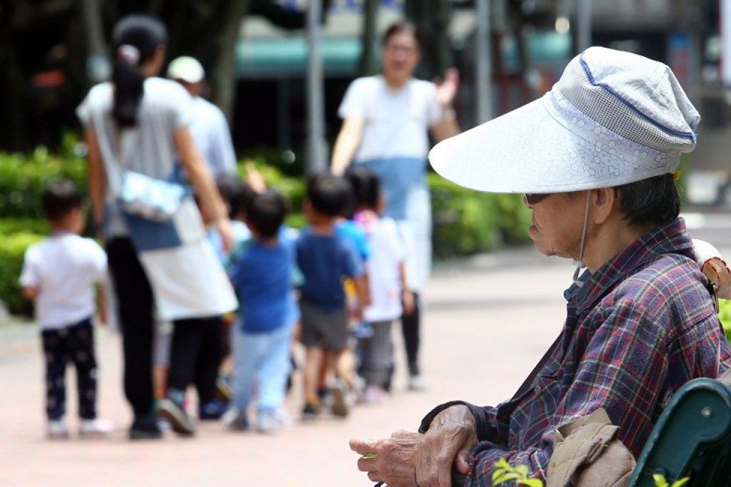 國發會預估，2026年高齡人口將超過20%，正式進入「超高齡人口社會」