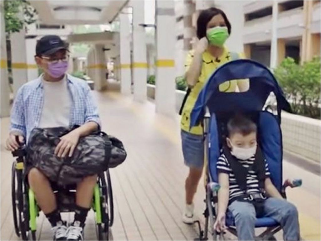 父子同患罕見病，須媽媽一人照顧他們。