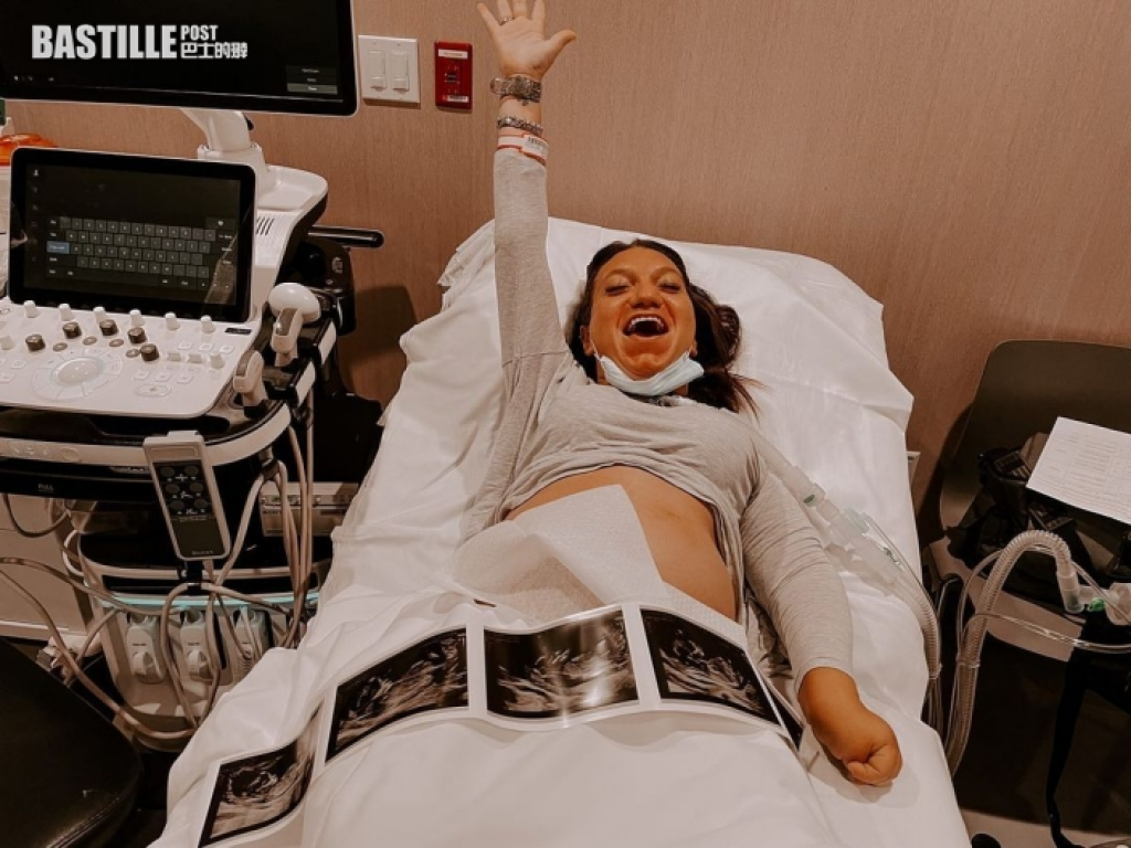 脊柱损伤女终生坐轮椅 永不言败遇真爱更如愿怀孕