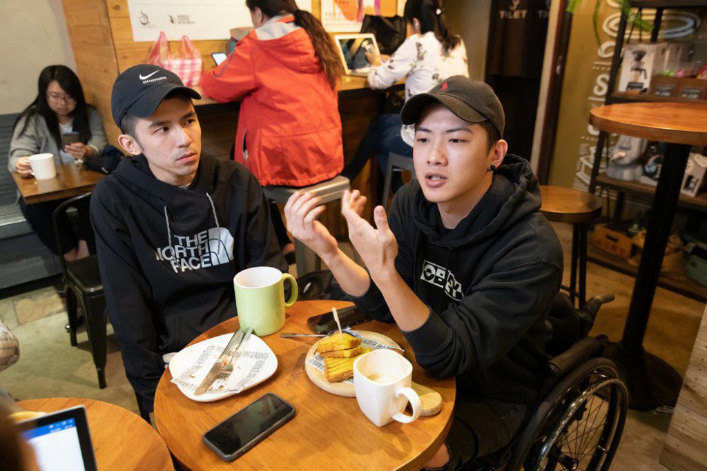 知道傷友們的痛點，Leo親自實驗，將行程從頭到尾拍下細節。