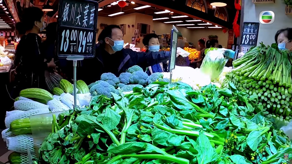買餸時仍然心繫兒子。