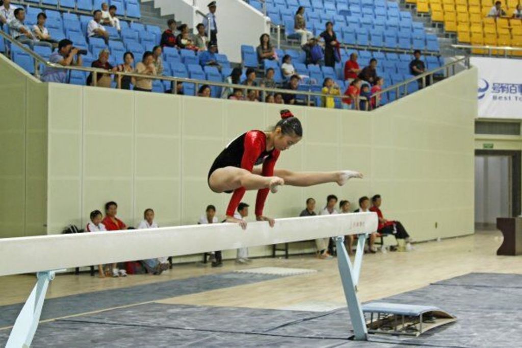 当时的她在学界比赛中算是「数一数二」，亦参加过不少国际赛。