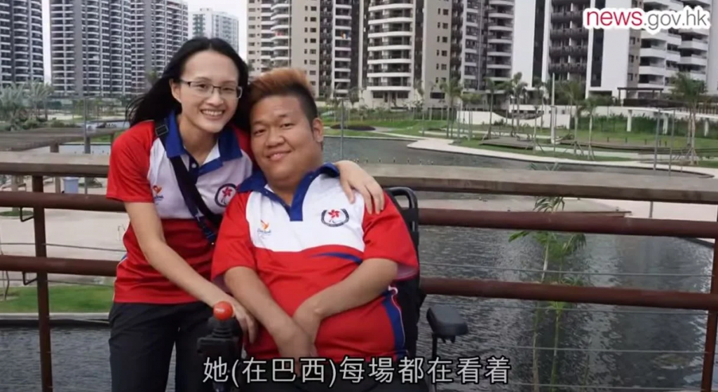 多得教练老婆不离不弃 努力实现对她的承诺。