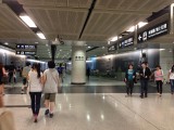 中環站往香港站的通道